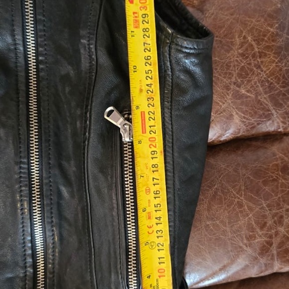Mendocino leather vest NWT - Picture 6 of 7